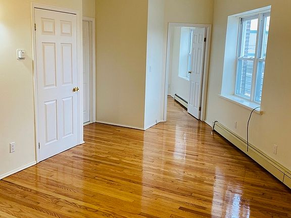4th image of 135-20 Hillside Ave #2A