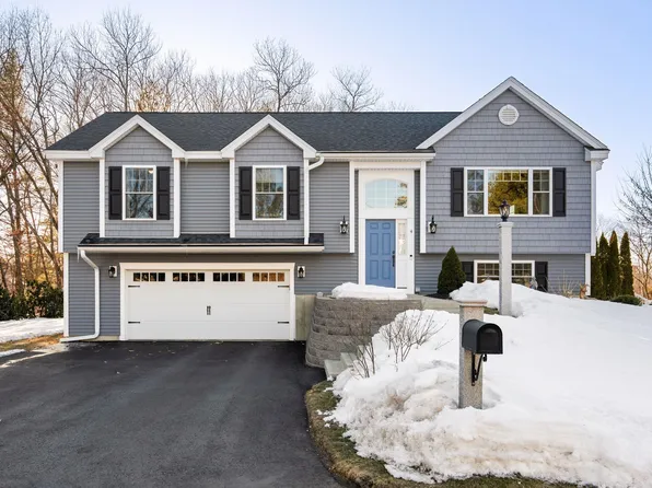 4 Theresa Avenue, Salem, NH 03079-3961