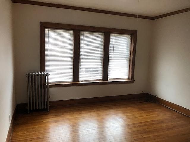 1st image of 5448 W Barry Ave Floor 1