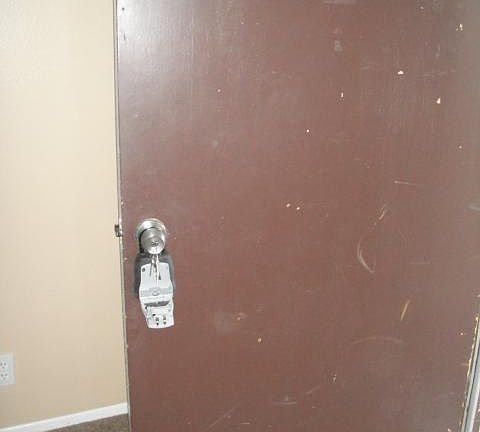 4th image of 420 W Thornton Ave