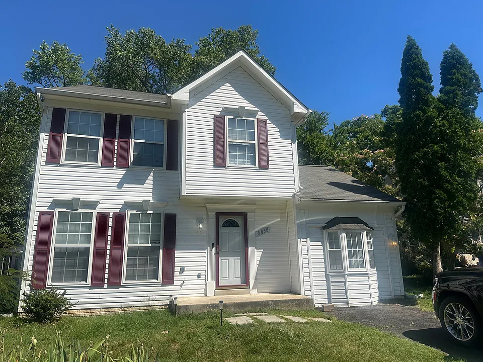 3058 Lake Hill Ct