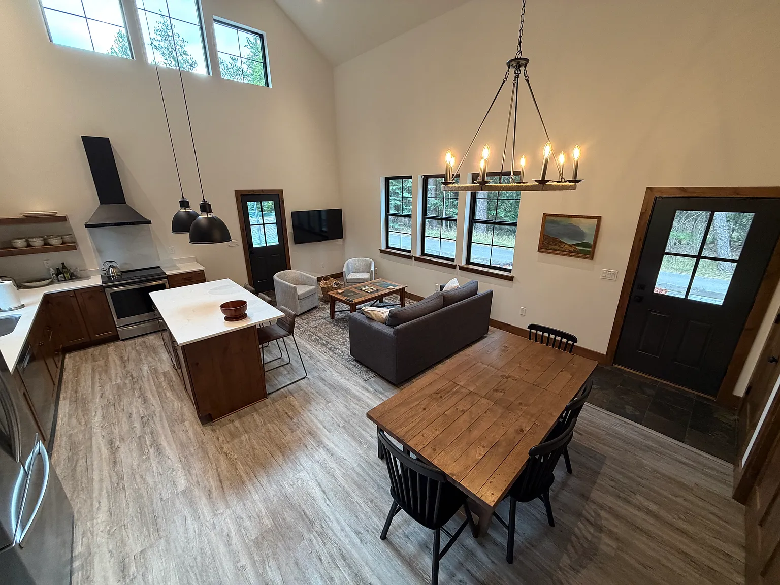 3 bed, 1507 sqft, $4,950 — Photo 3