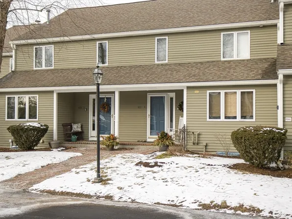 433 Main St APT 4, Medfield, MA 02052