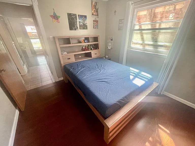 806 Monticello Ct — Photo 3