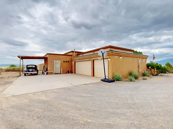 4013 Huron Dr NE, Rio Rancho, NM 87144