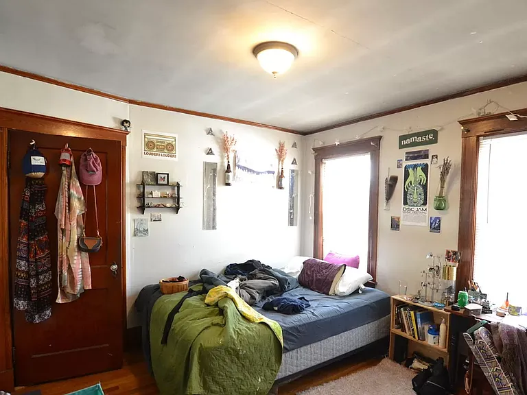16 Lyne Rd #2B — Photo 8