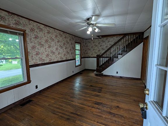 5th image of 1463 Pleasant Rd