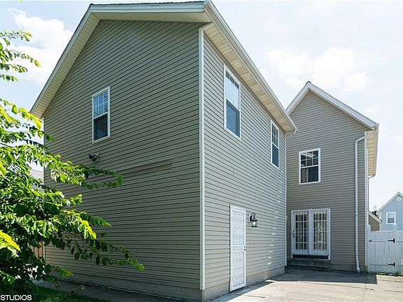 2nd image of 11049 Reservoir Place Dr