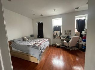 429 South St #2, Philadelphia, PA 19147