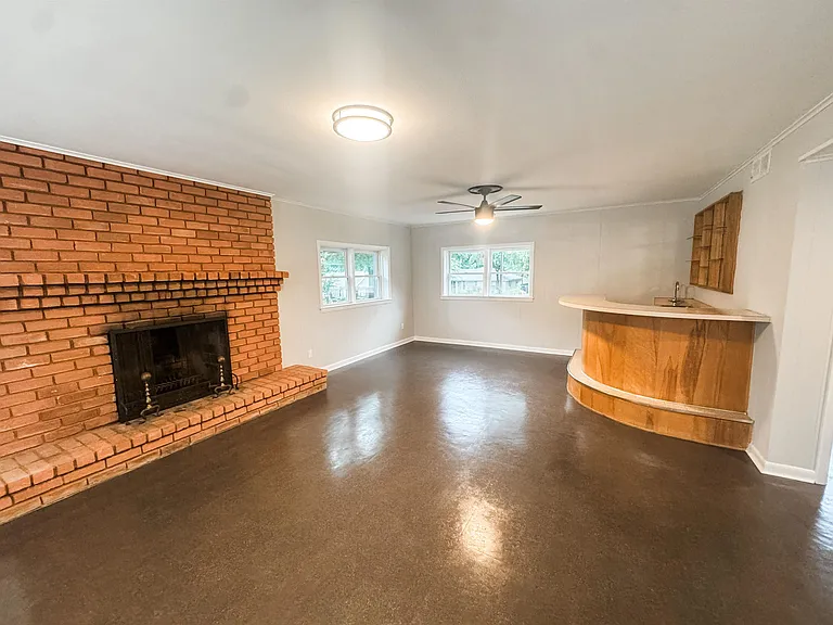 5504 Normandy Rd — Photo 8
