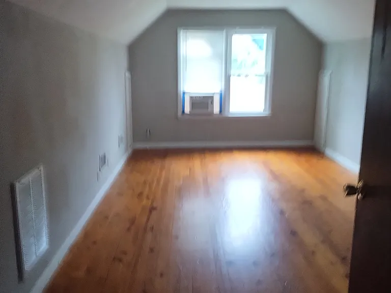 555 Bob O Link Dr — Photo 12
