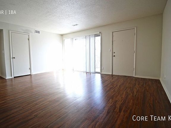4th image of 3927 Clark Ave #2