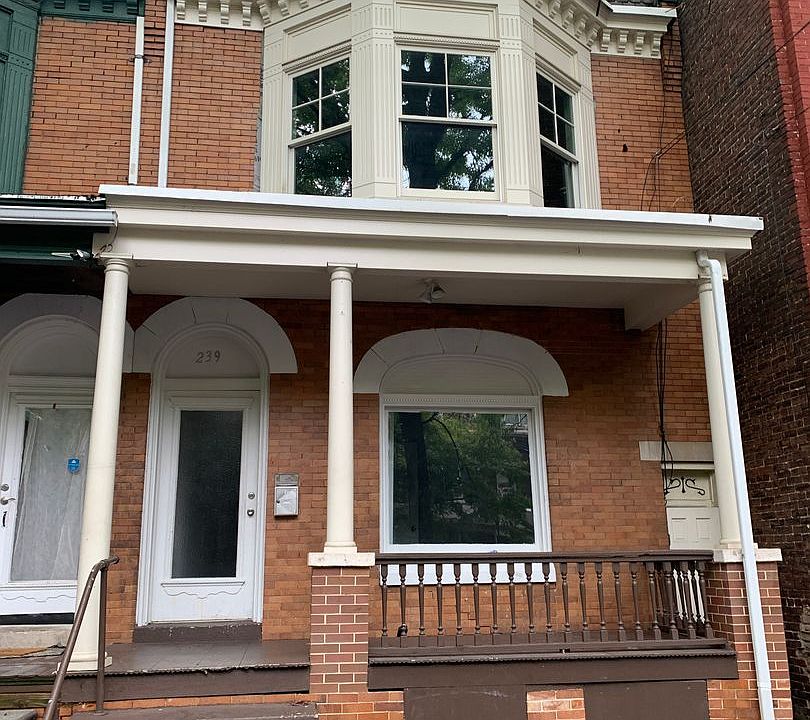 1st image of 239 S 6th St #2