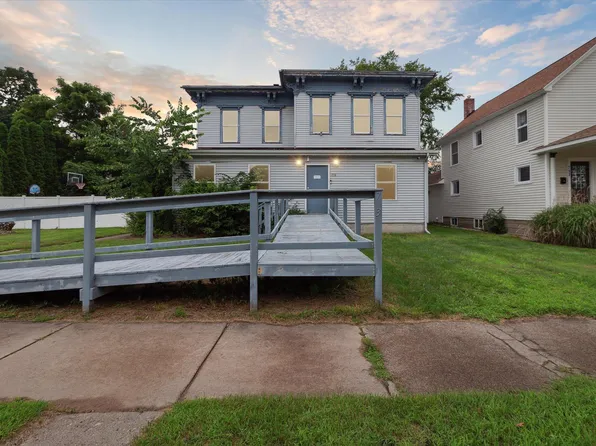 713 Osceola Ave, Big Rapids, MI 49307