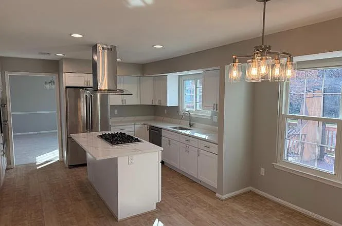 5 bed, 4346 sqft, $4,500 — Photo 4