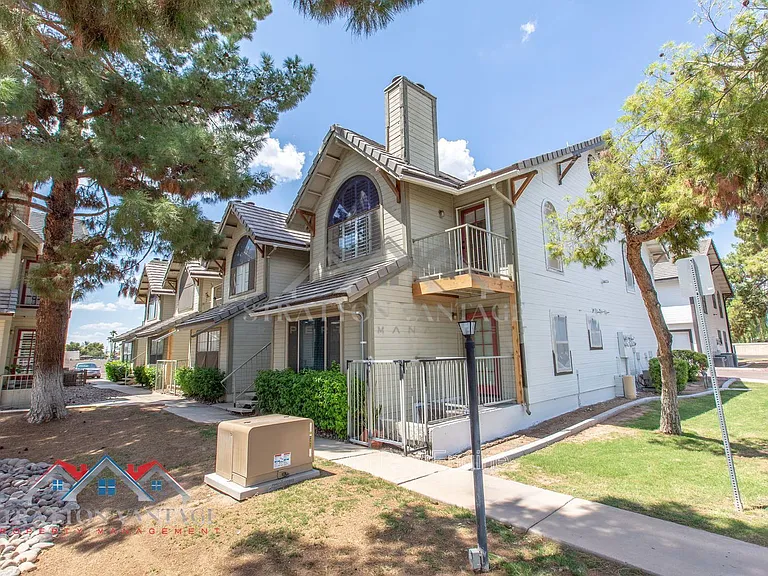 20 S Buena Vista Ave #208 — Photo 1
