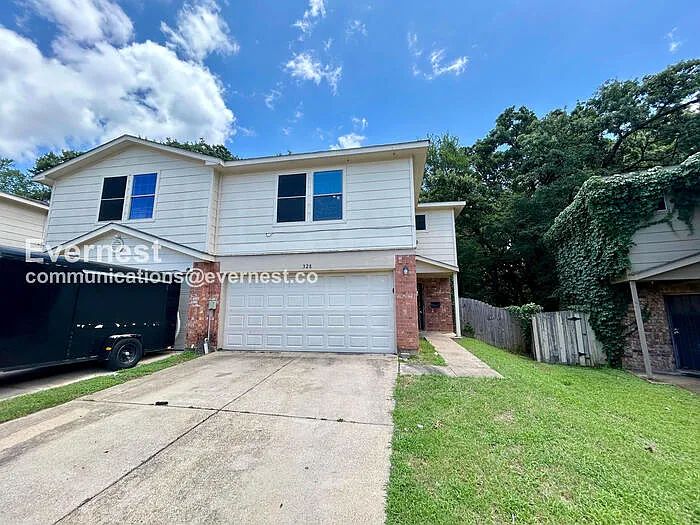 328 Ezekial Ave — Photo 2