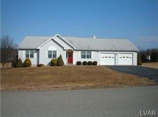 39 Rainbow Dr, Bangor, PA 18013