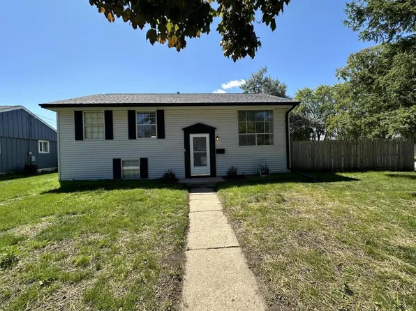 9525 Hulda DRIVE, Sturtevant, WI 53177