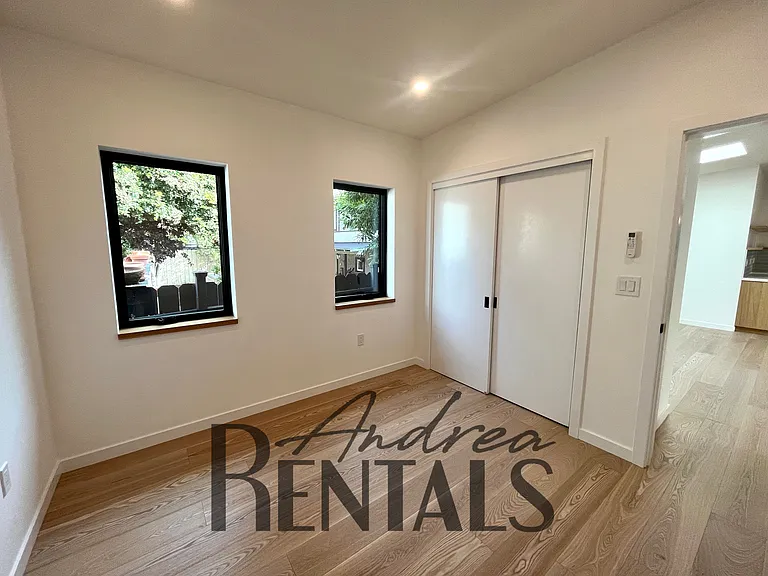 1244 Kains Ave — Photo 23