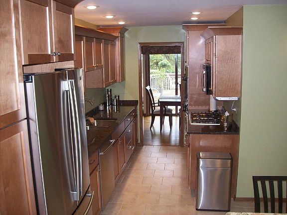 4th image of 10424 Morningside Ct