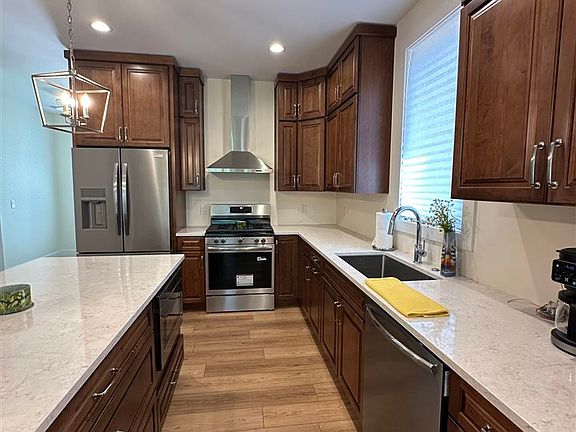 5th image of 9429 Windeberry Dr