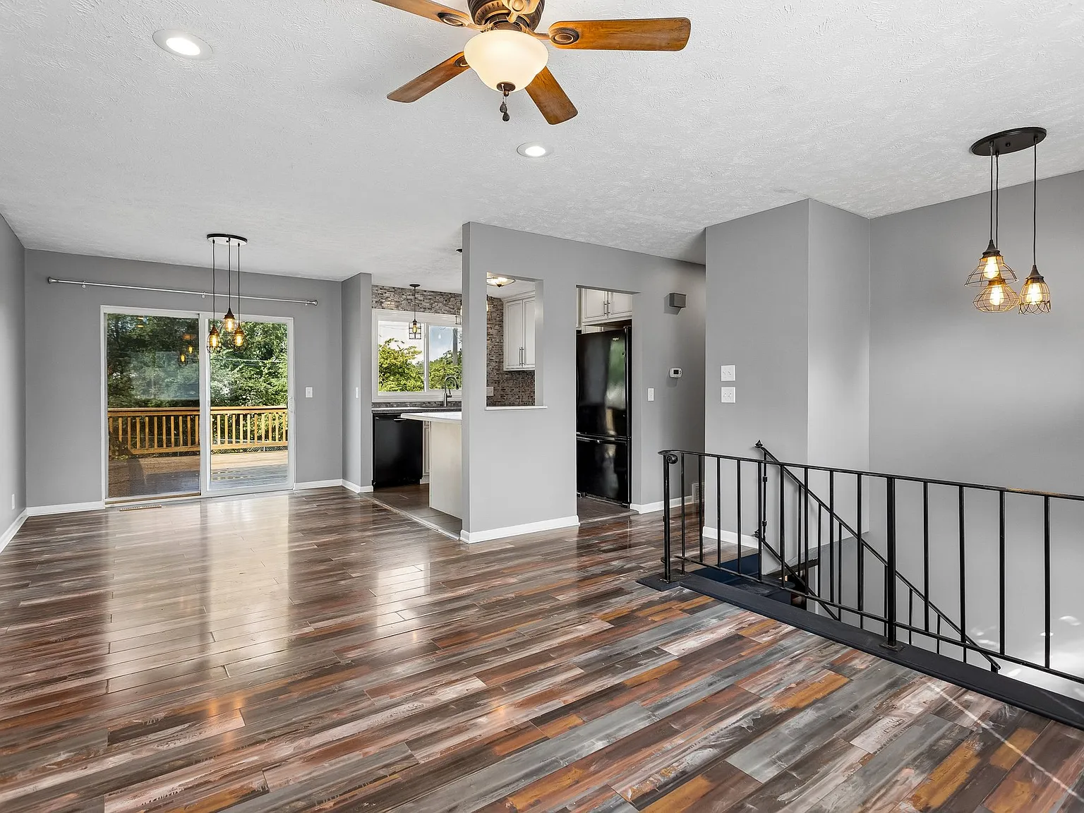 3 bed, 1500 sqft, $1,800 — Photo 4