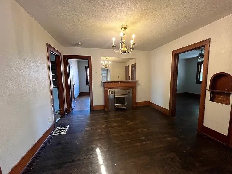548 W Macon St #1/2 — Photo 3
