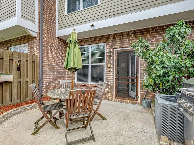 2310 Elliott Ave #502 — Photo 44