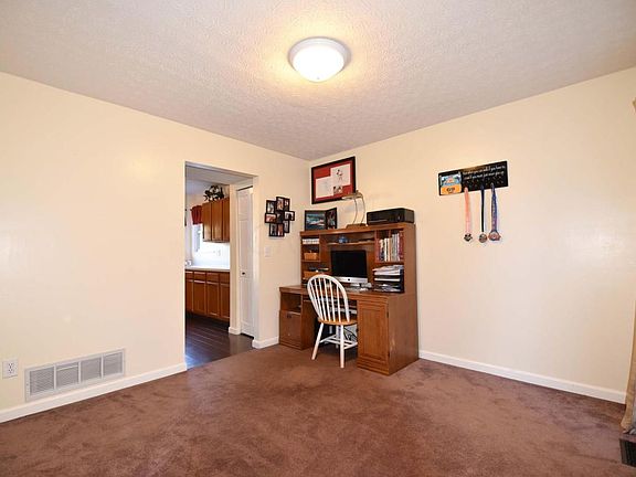 3rd image of 3480 Patcon Way