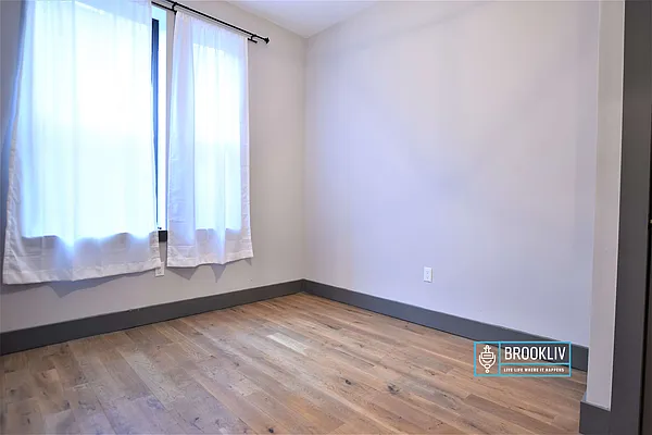 Rented by null | media 4