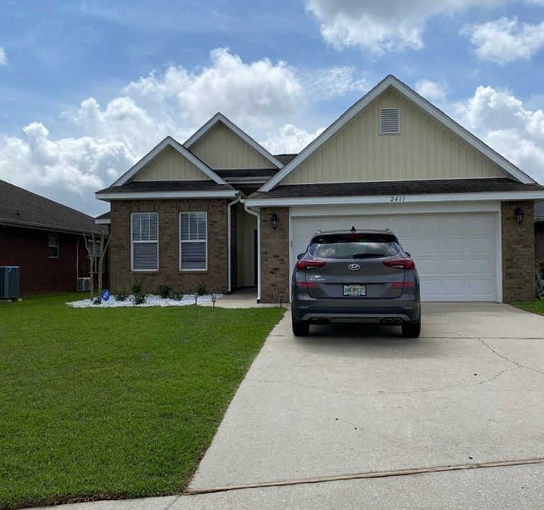 1st image of 2411 Flintstone Dr