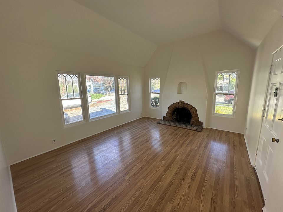 1st image of 1217 Cottage Grove Ave
