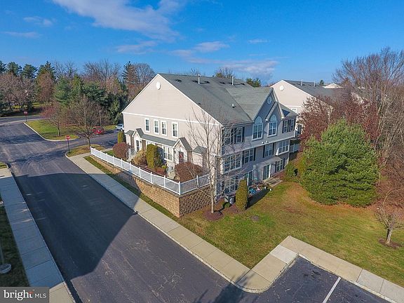 2nd image of 503 Black Walnut Dr