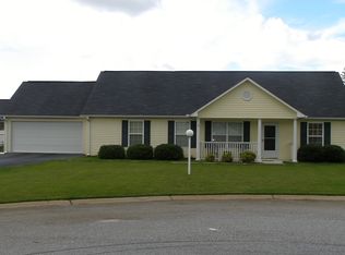 517 Princewood Ct, Boiling Springs, SC 29316