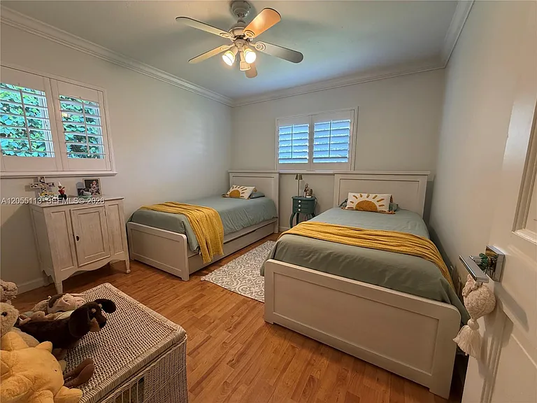 5721 SW 59th Pl — Photo 17