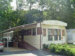 1209 Little Dr photo 1