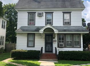 212 W Broad St, Paulsboro, NJ 08066