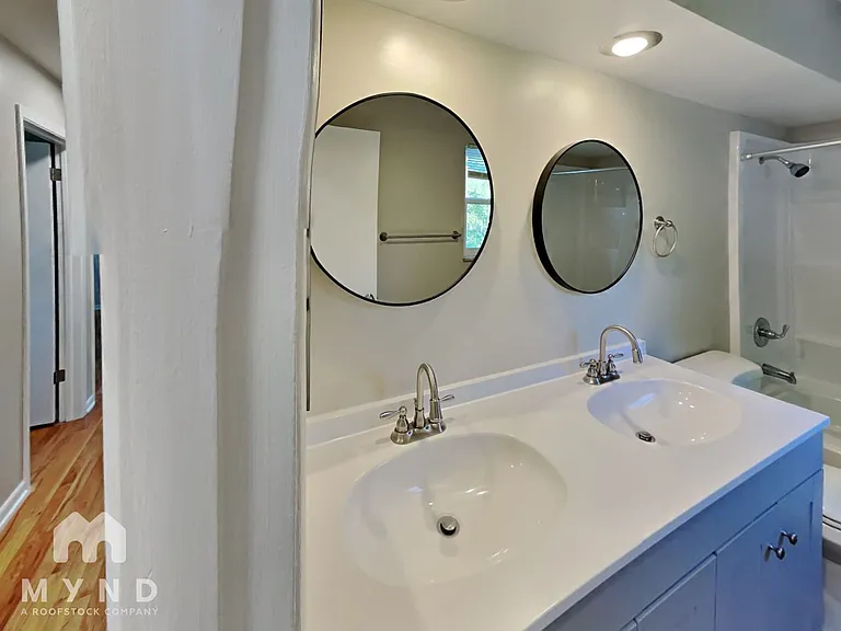 5621 Oakmont Dr — Photo 15