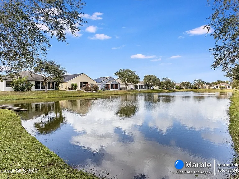481 Cressa Cir — Photo 2