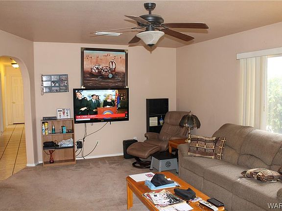 3rd image of 1854 Hualapai Dr