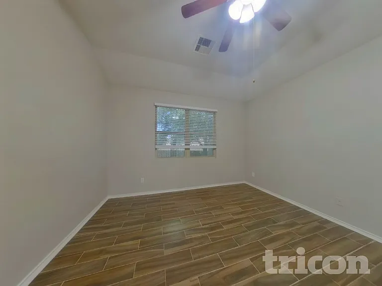 11430 Ryan Ct — Photo 8
