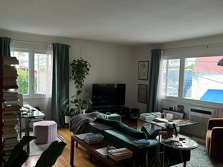 1477 Havenhurst Dr #2 — Photo 11