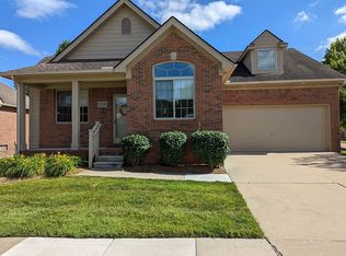 22560 Cass River Dr, Macomb, MI 48042