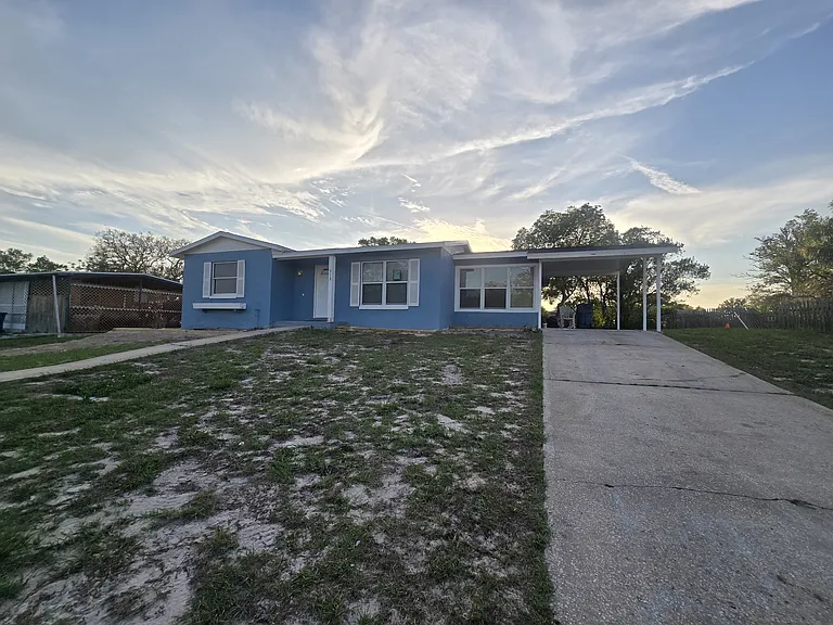 513 Hollyhock Ln — Photo 14
