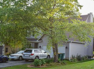 1N272 West St, Carol Stream, IL 60188