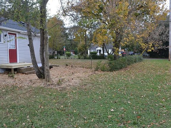 5th image of 103 Ross Dr