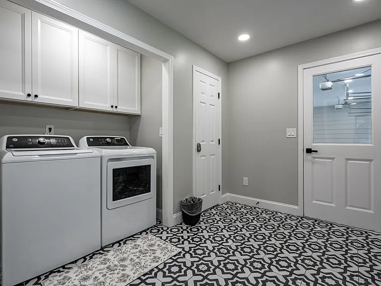 Laundry Room Cabinet