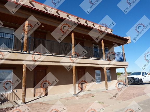 2nd image of 117 Townsgate Plz APT B