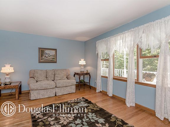 2nd image of 805 North Dr